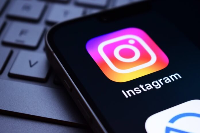 now-instagram-is-down-too