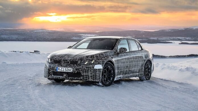 bmw’s-i3-prototype-conquers-the-ice-with-energy-and-skills